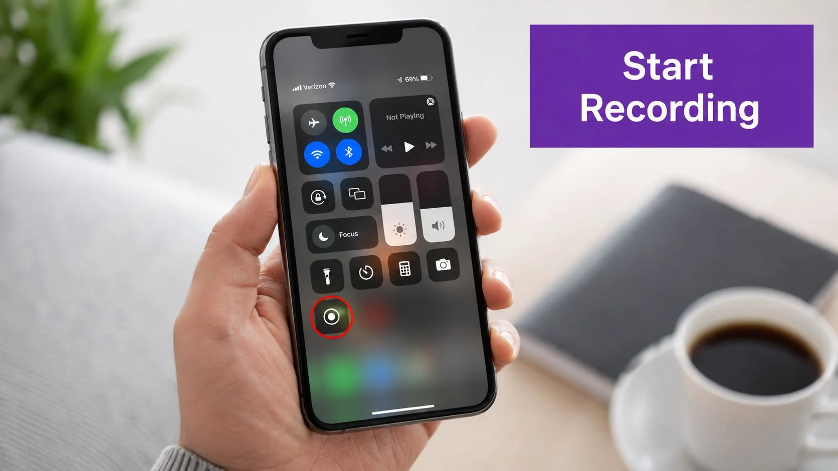 Screenshot from https://example.com/iphone-control-center-screen-recording.png
